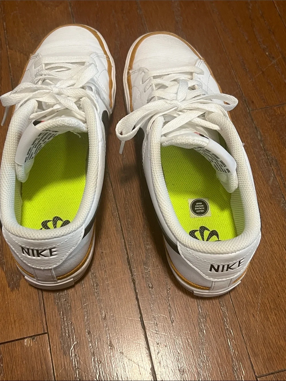 Nike classic low